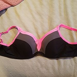 Sports bra never worn